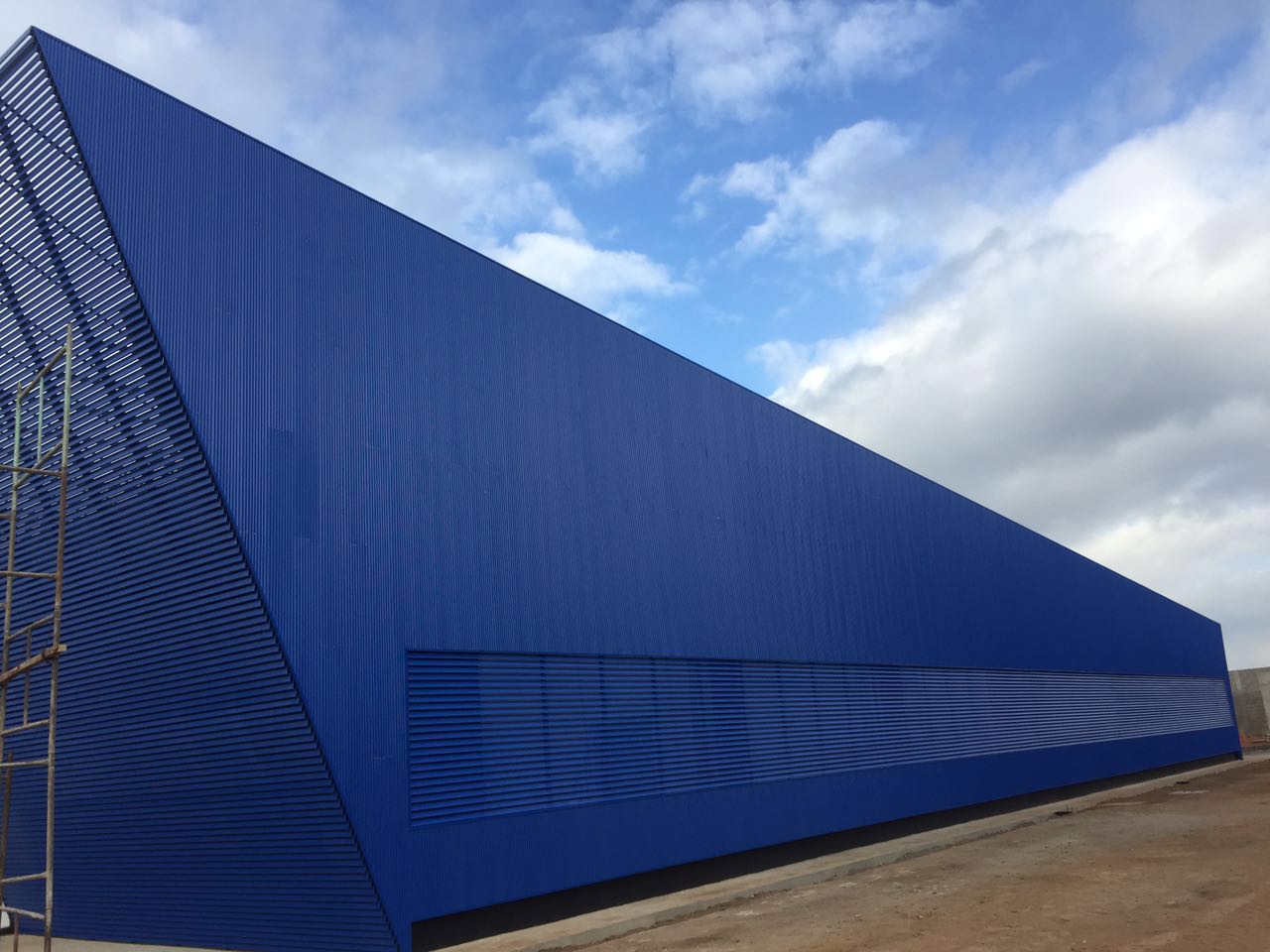 Revestimento metálico