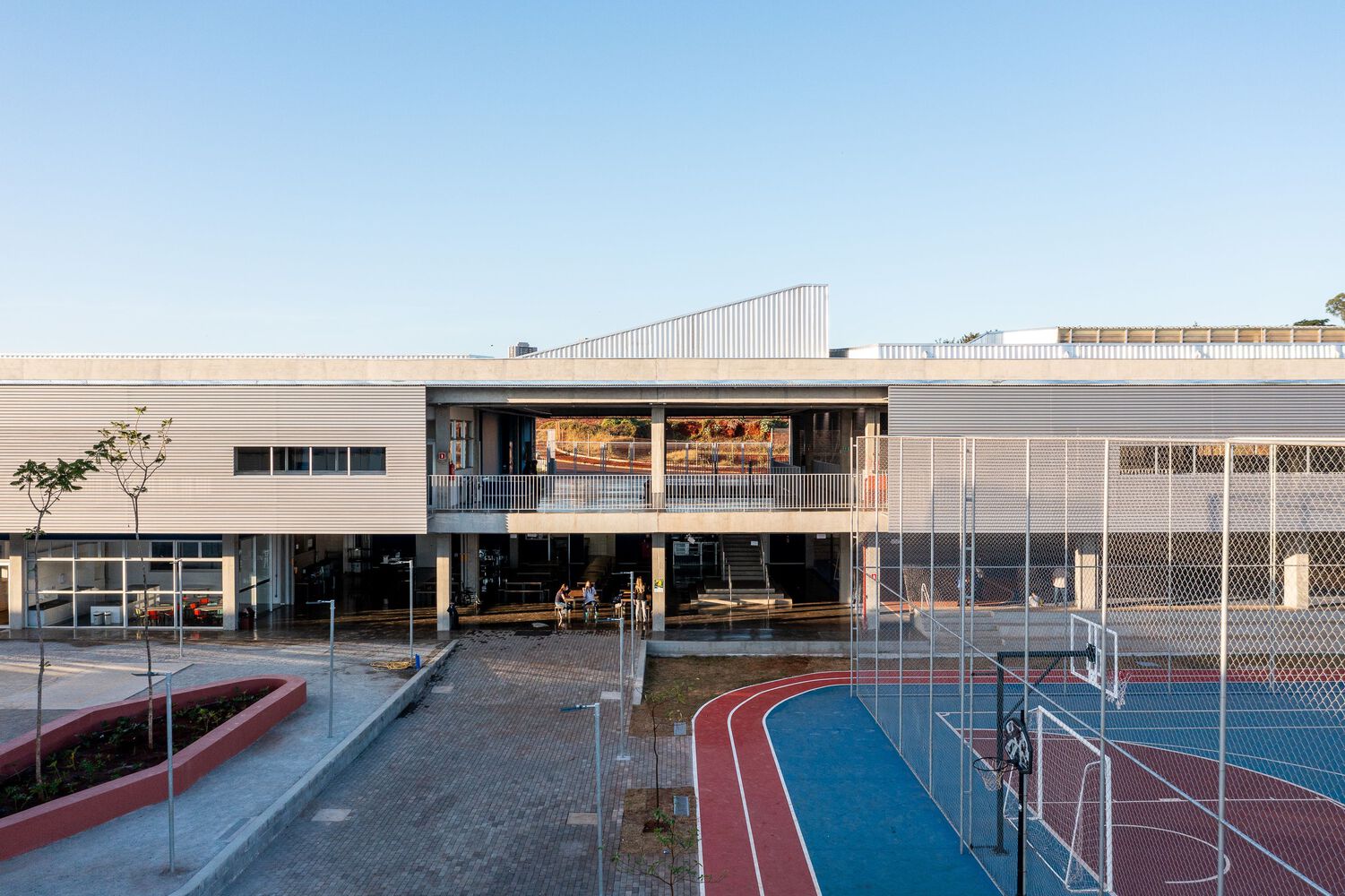 Brise metálico VP115