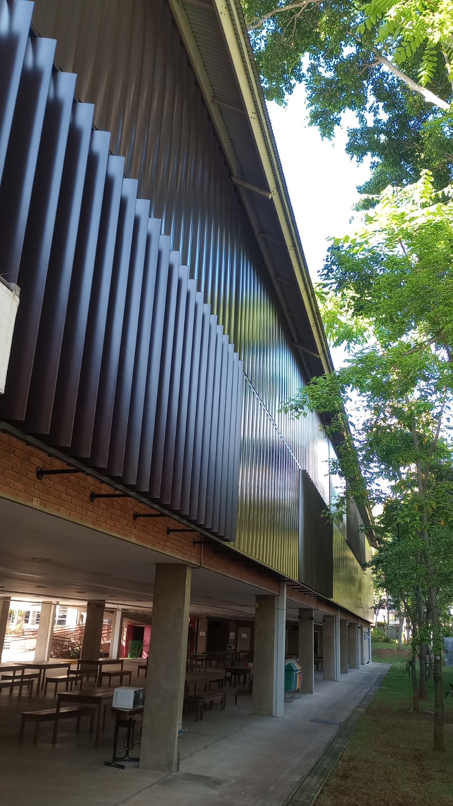 Revestimento metálico