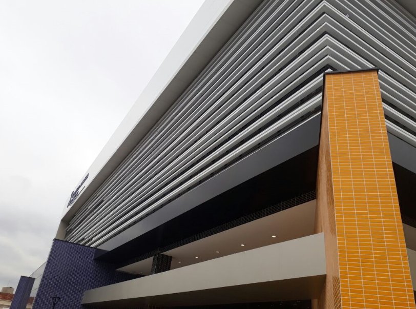 Brise Metálico de Alumínio QB175 - Refax